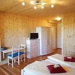 Hildegard Naturhaus Guest house