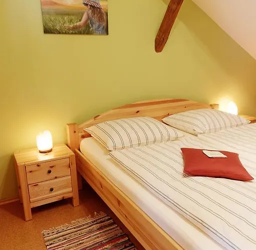 Πανσιόν Hildegard Naturhaus 3*